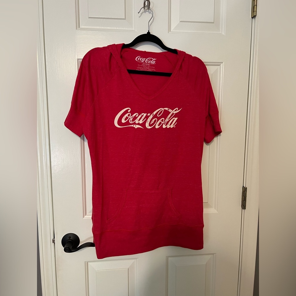 Coca Cola XXL women’s sweatshirt like tshirt top - hooded with front pouch